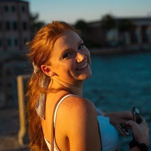 Meet your Posher, Kelly